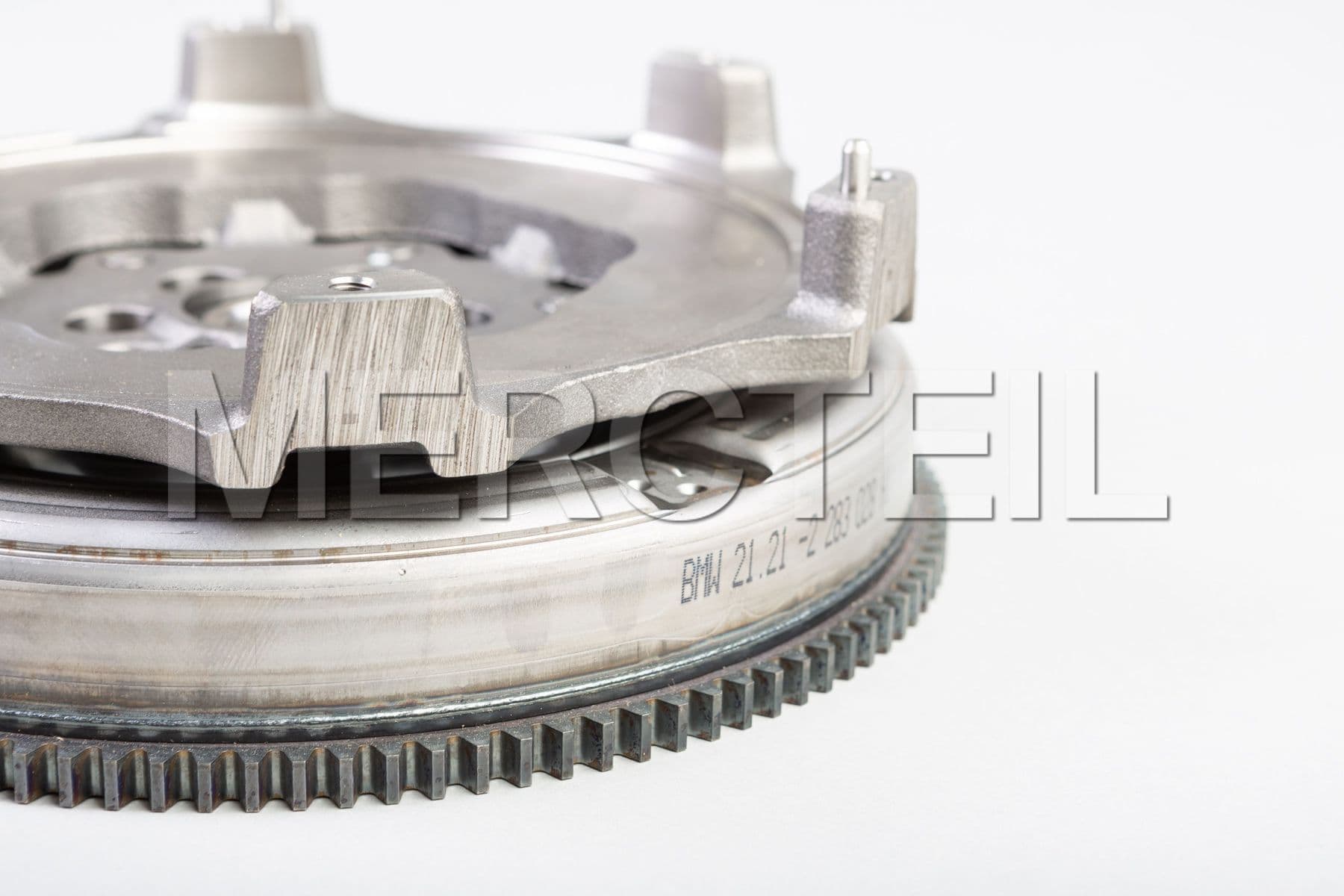 Buy the spare part BMW 21212283028 twin mass fl
