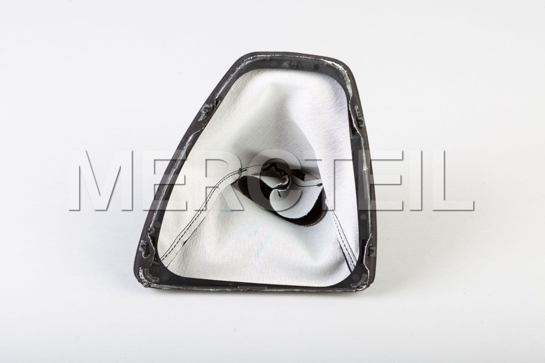 Buy the spare part BMW 25110435847 boot for per