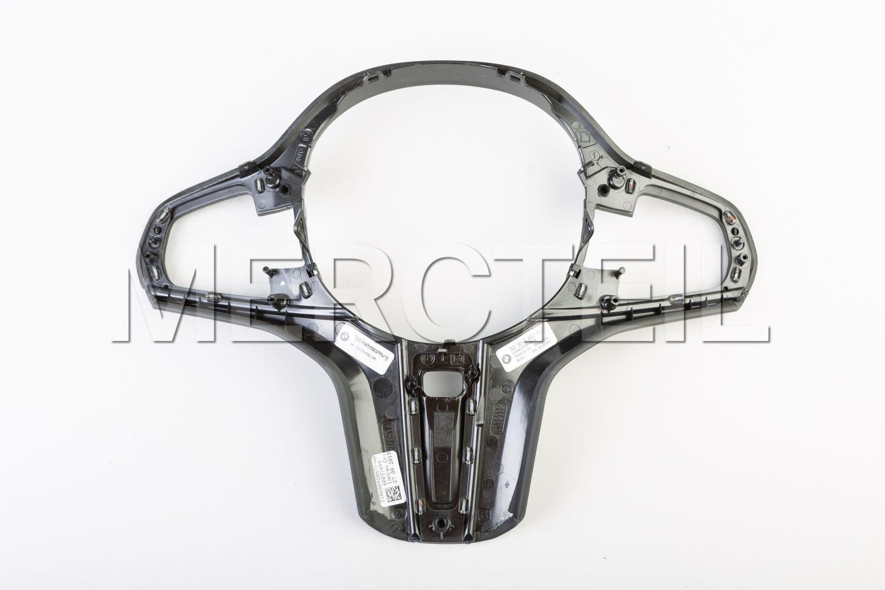 Buy the spare part BMW 32302457717 steering whe