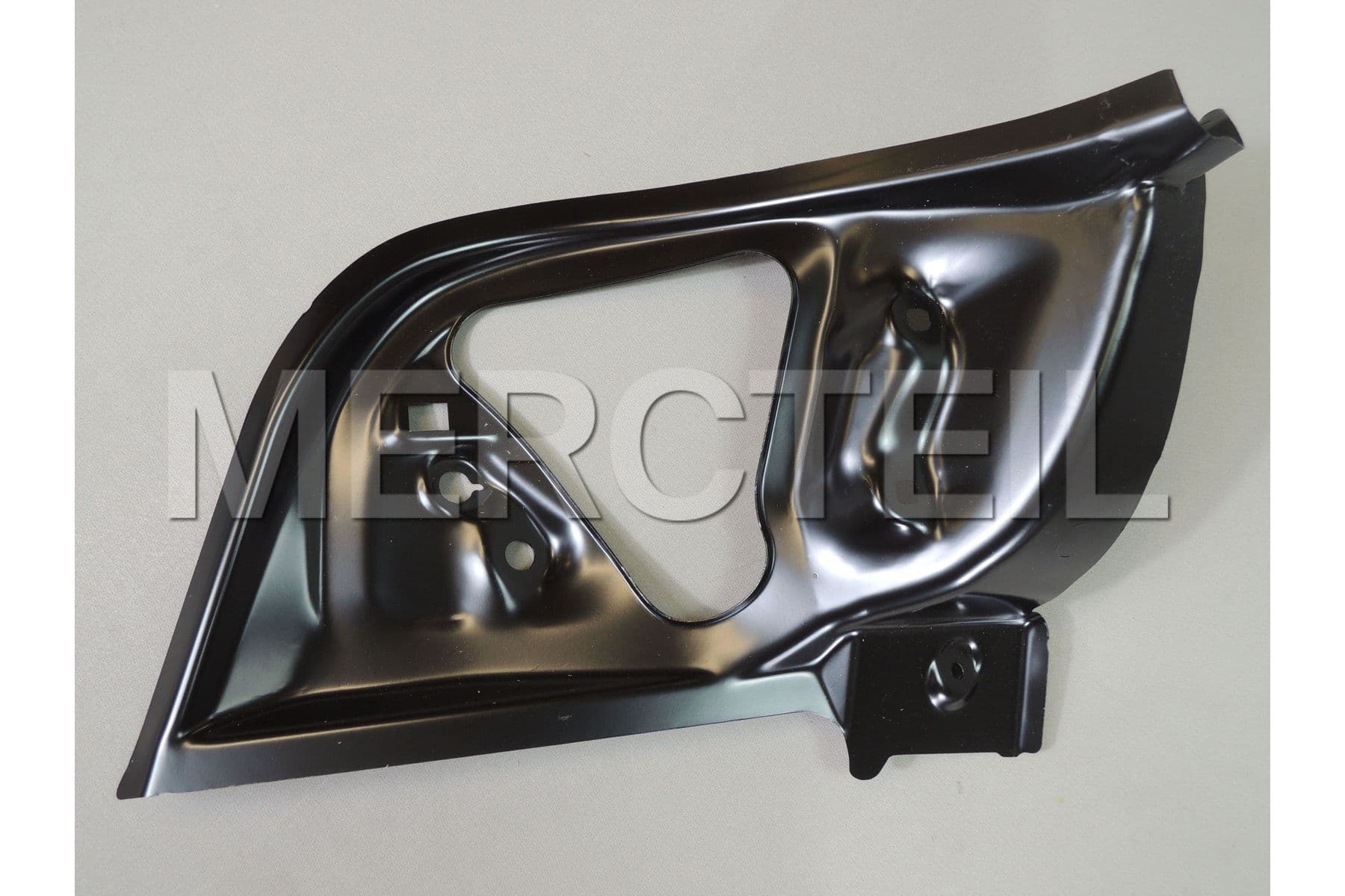 Buy the spare part BMW 41007179529 rear lights