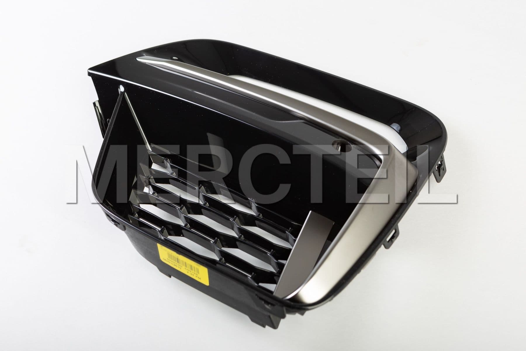 51118092759 BMW Grill  side