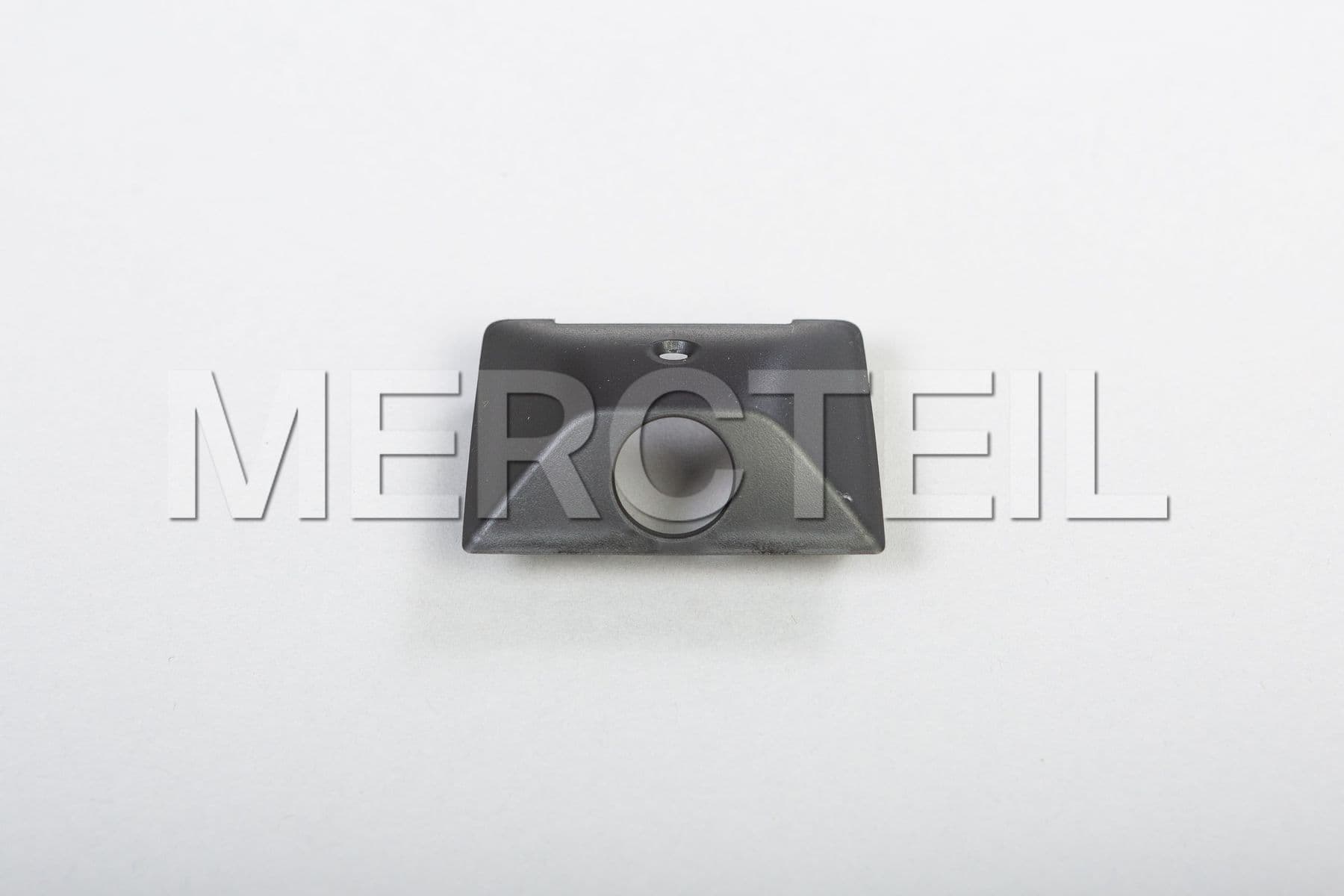 Buy the spare part BMW 51127351947 trim cover f