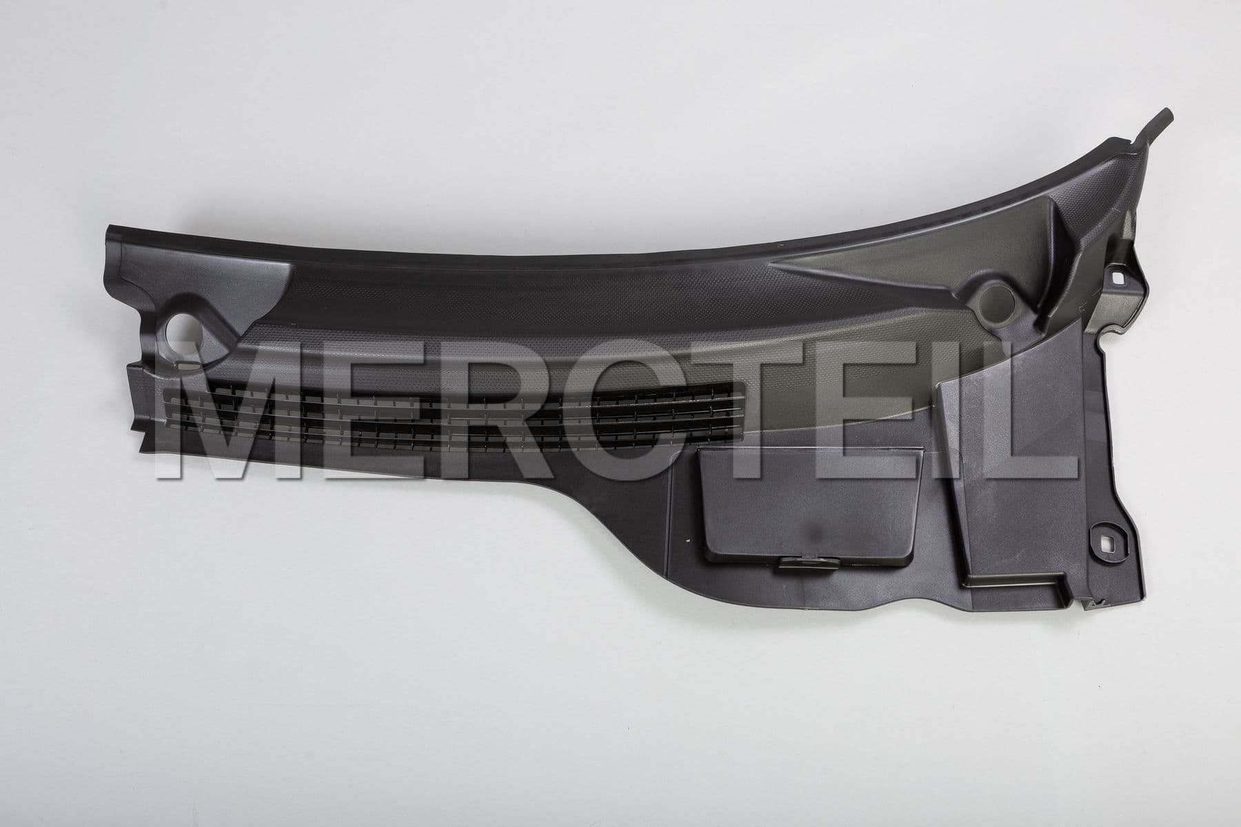 51132751209 BMW Left apron c