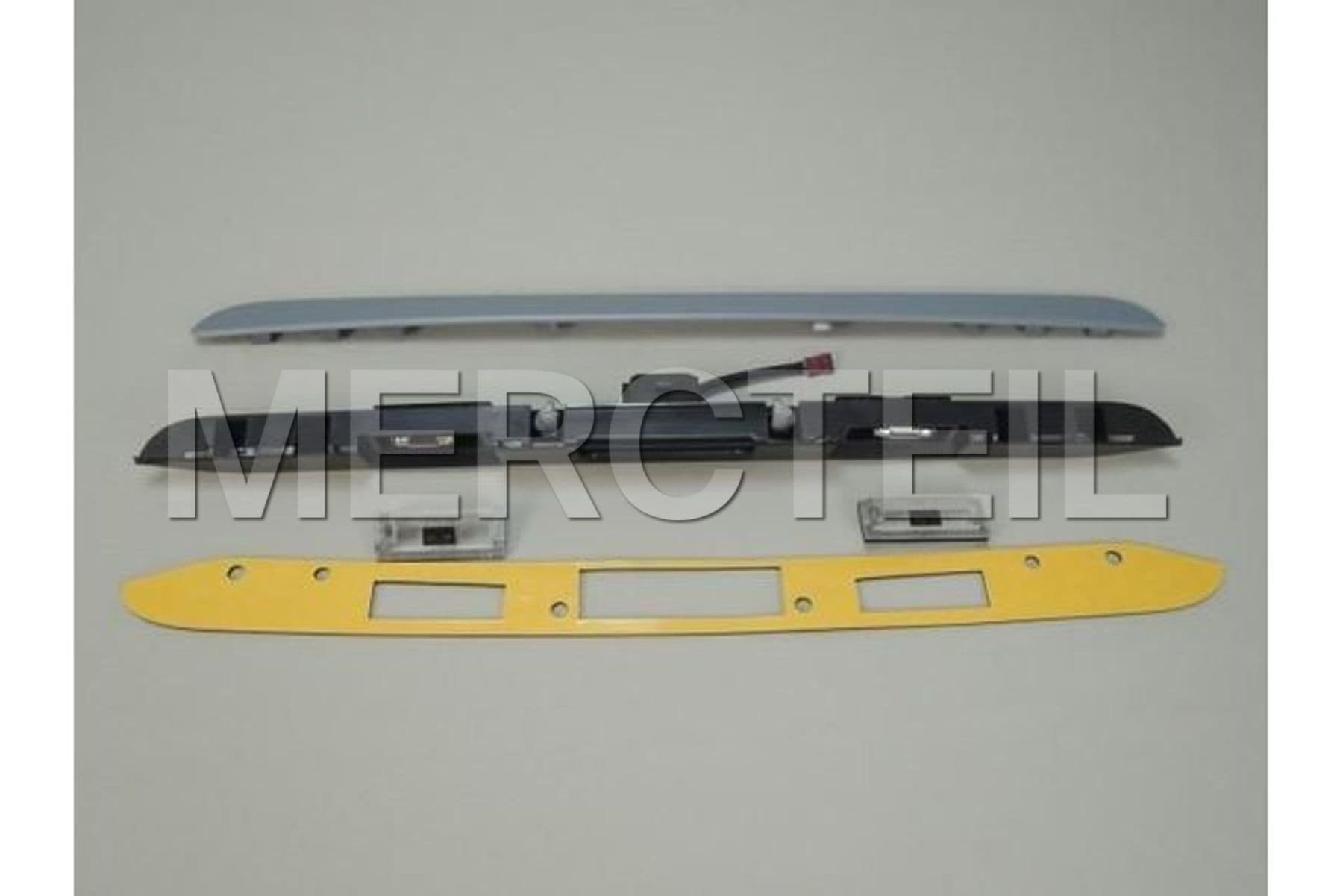 51138185790 BMW Griffleiste Heckklappe mit Tas