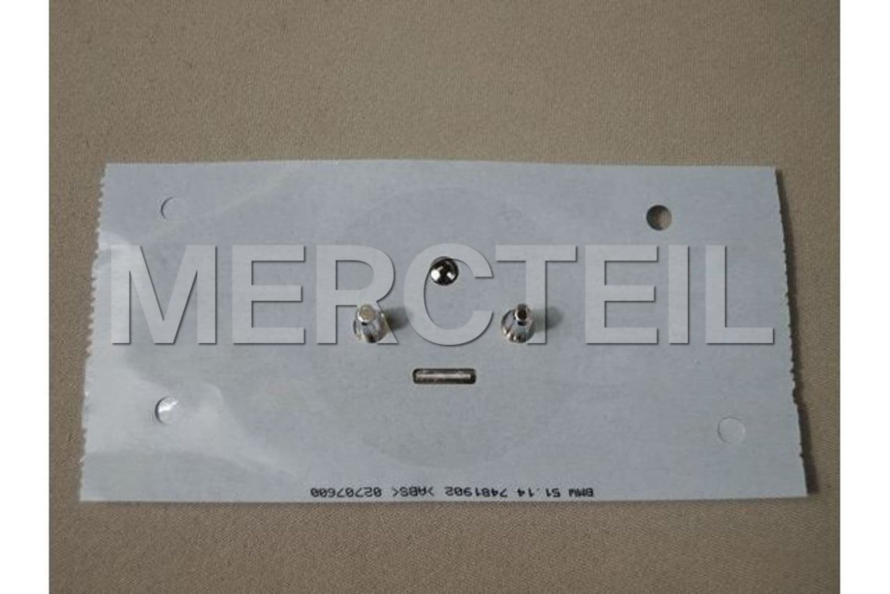 51147481902 BMW MINI badge r