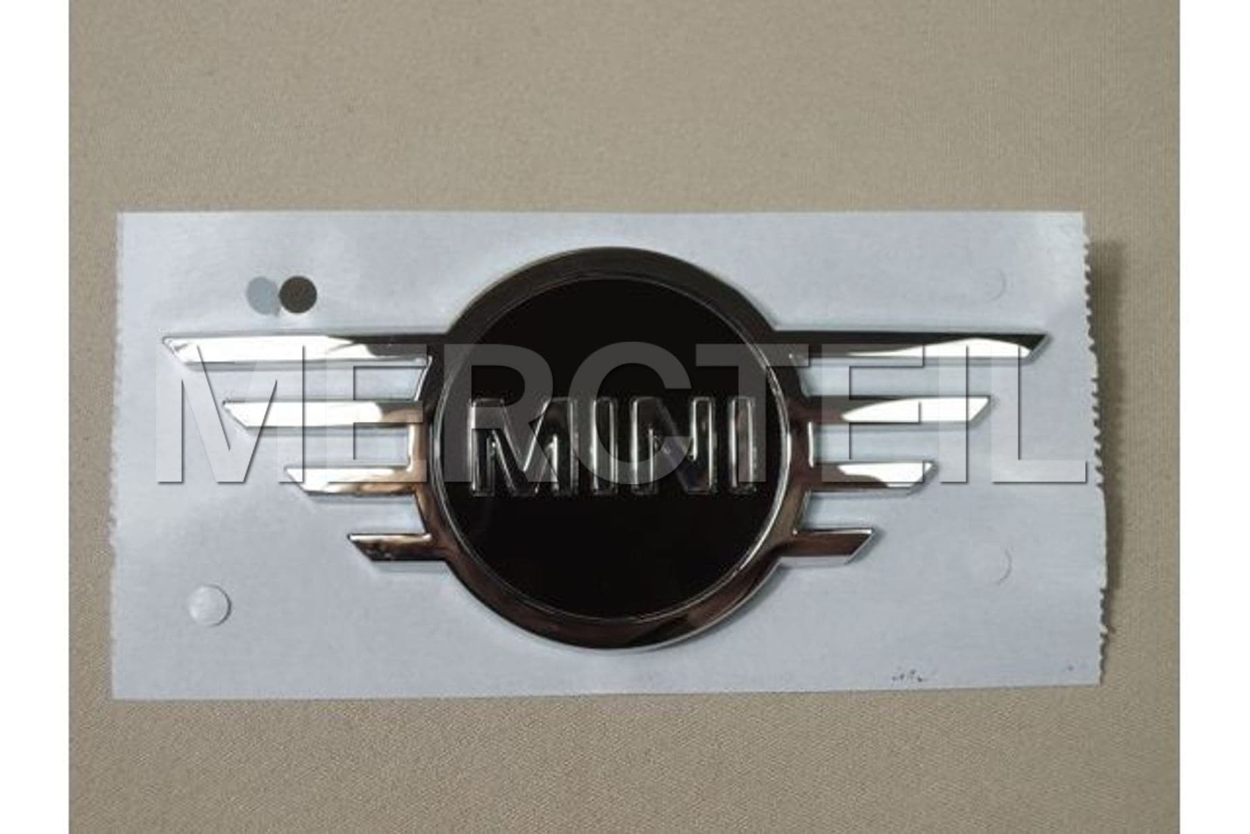 51147481902 BMW MINI badge r