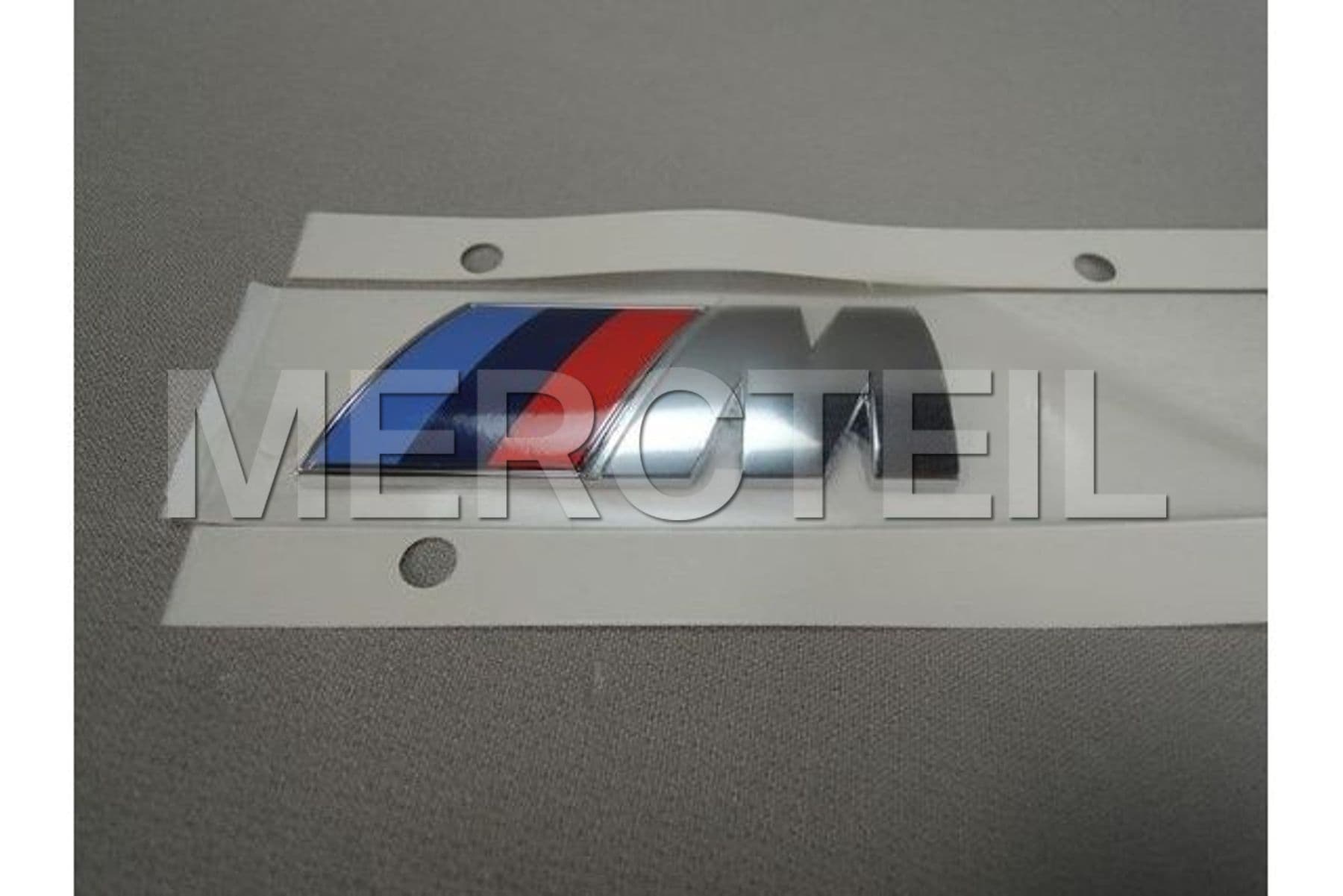 51147898226 BMW Emblem