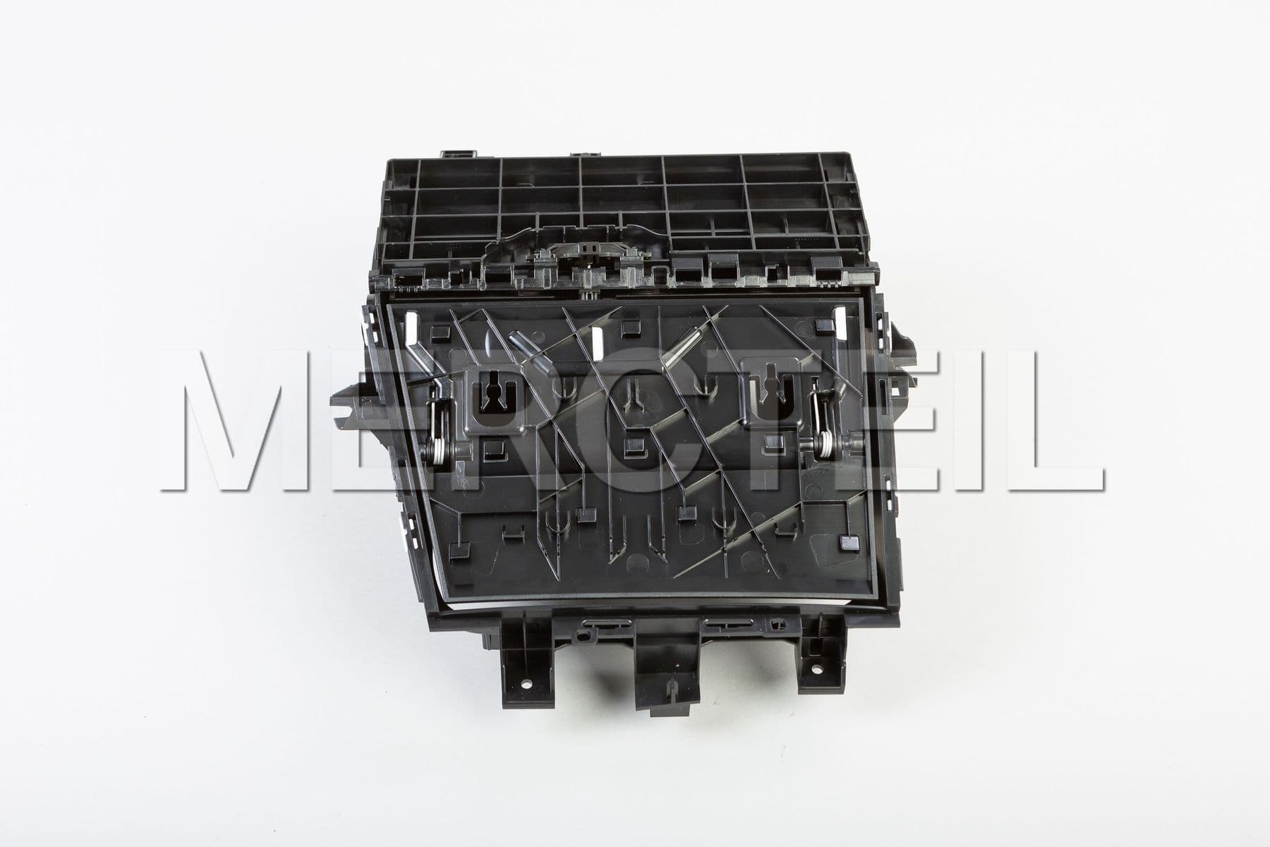 Buy the spare part BMW 51166806796 compartment