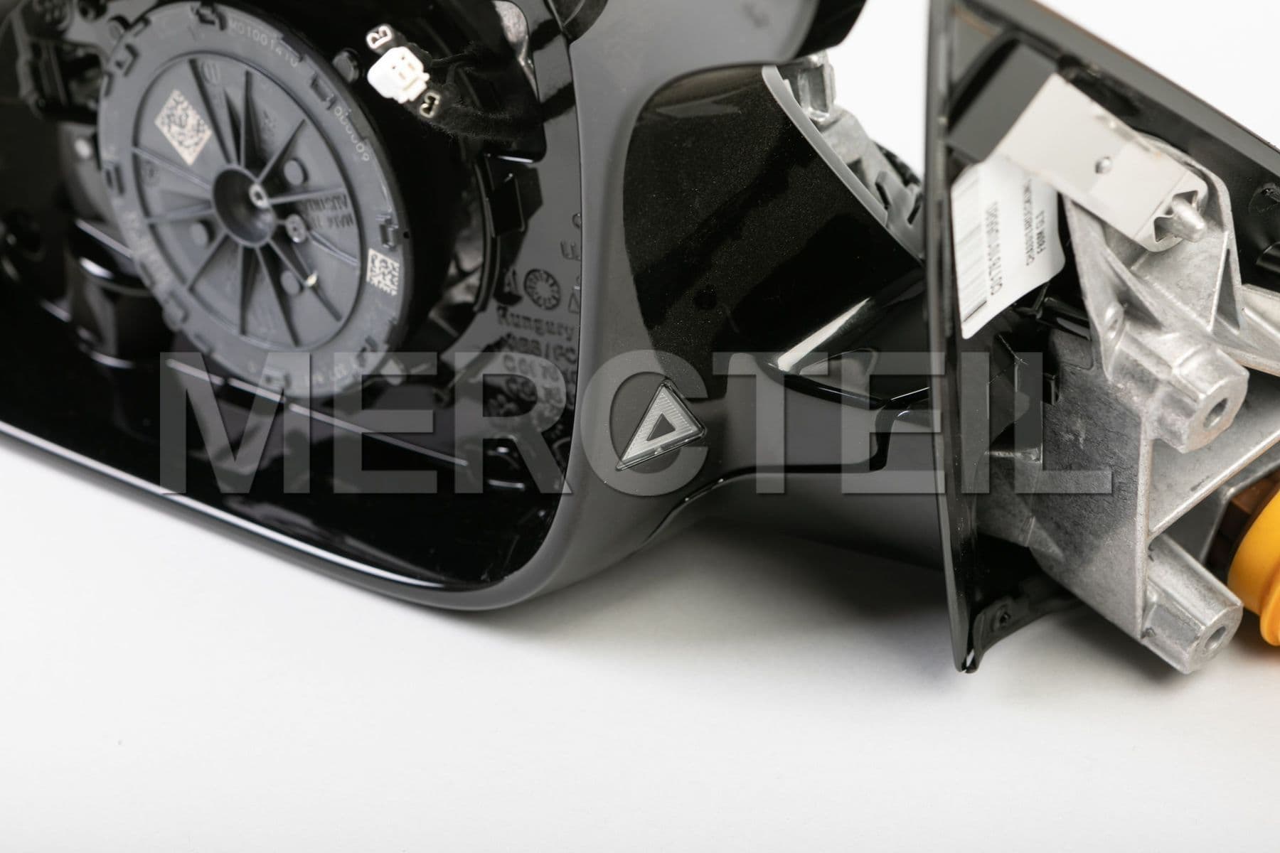 Buy the spare part BMW 51168059429 exterior mir