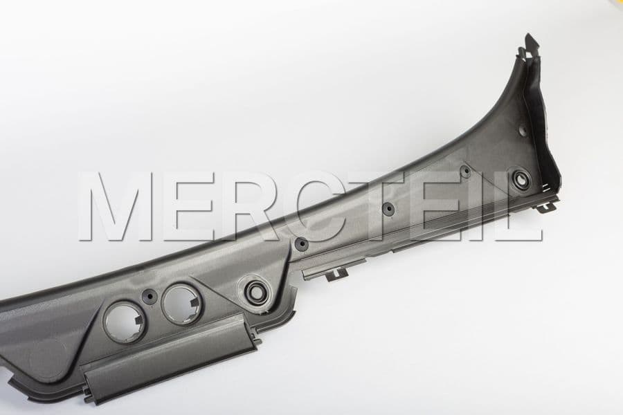 Buy the spare part BMW 51717240672 cover winds