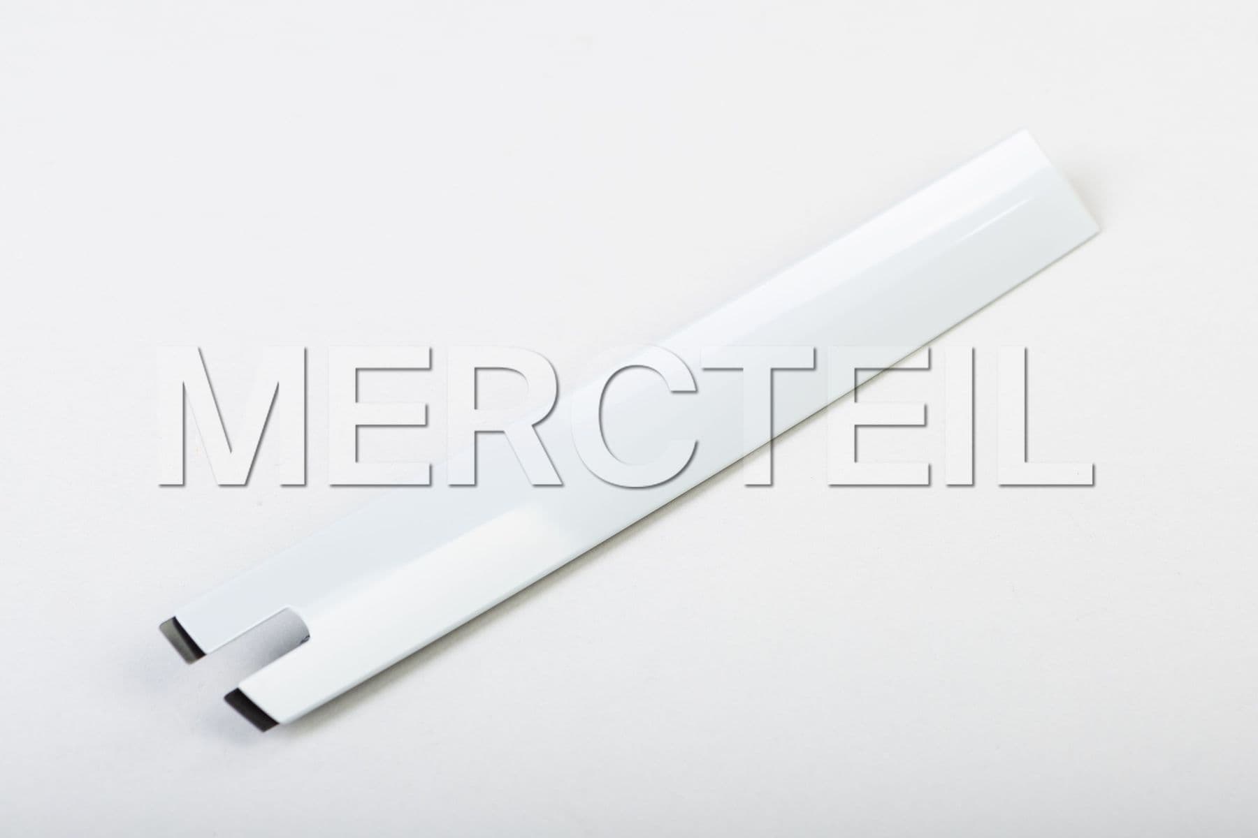 54377184037 BMW Roof molding
