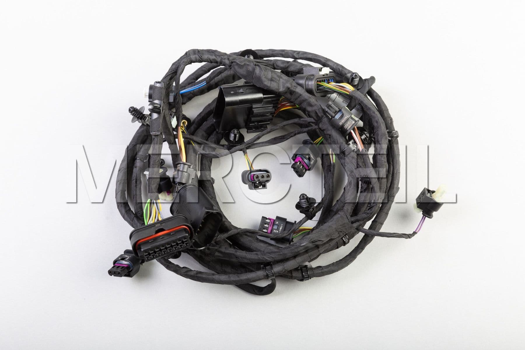 Buy the spare part BMW 61128712283 set of cable