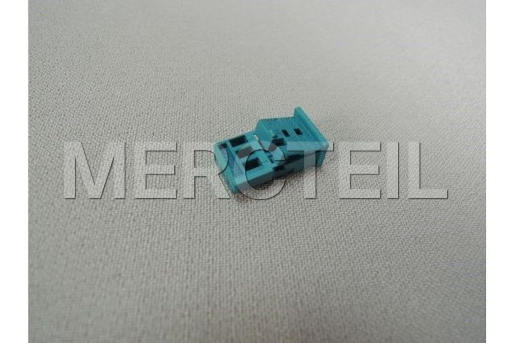 61138377072 BMW Universal socket housing uncoded