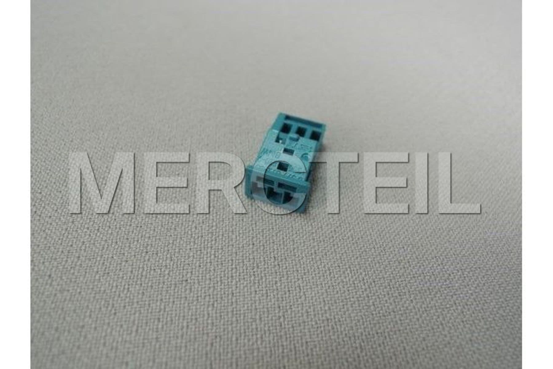 61138377072 BMW Universal socket housing uncoded