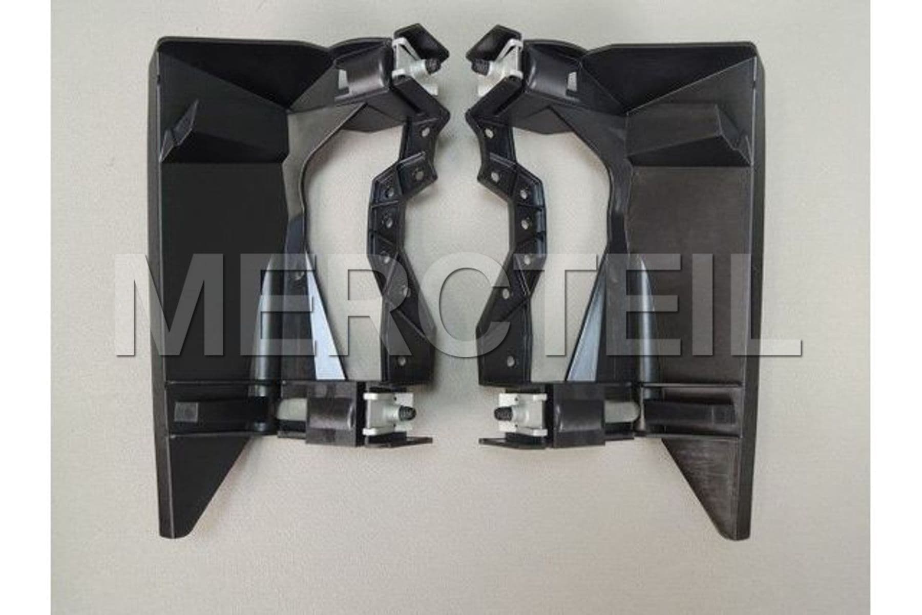 63117379929 BMW Satz Halter Scheinwerfer