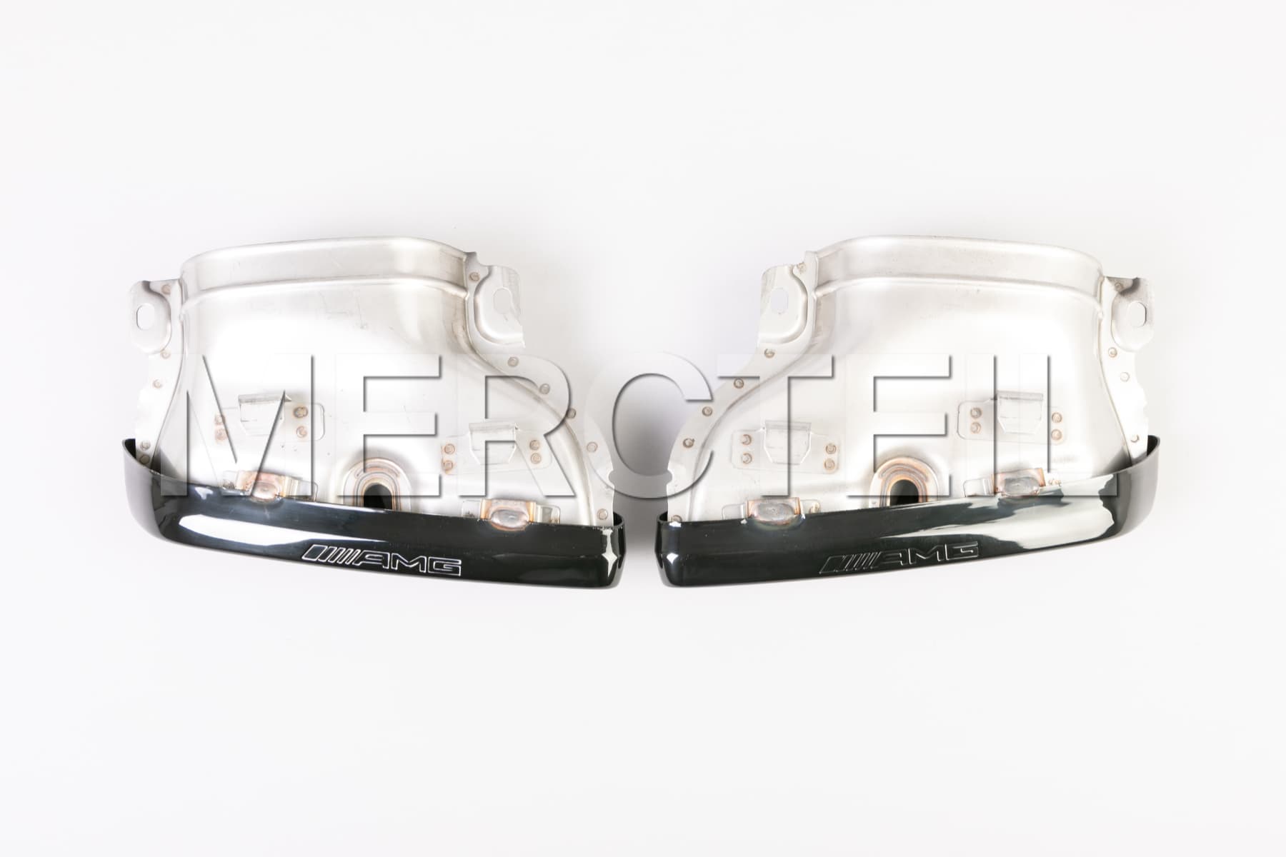 65 AMG Exhaust Tailpipes Covers Colored in Black Genuine Mercedes AMG (Part number: A2314900400)