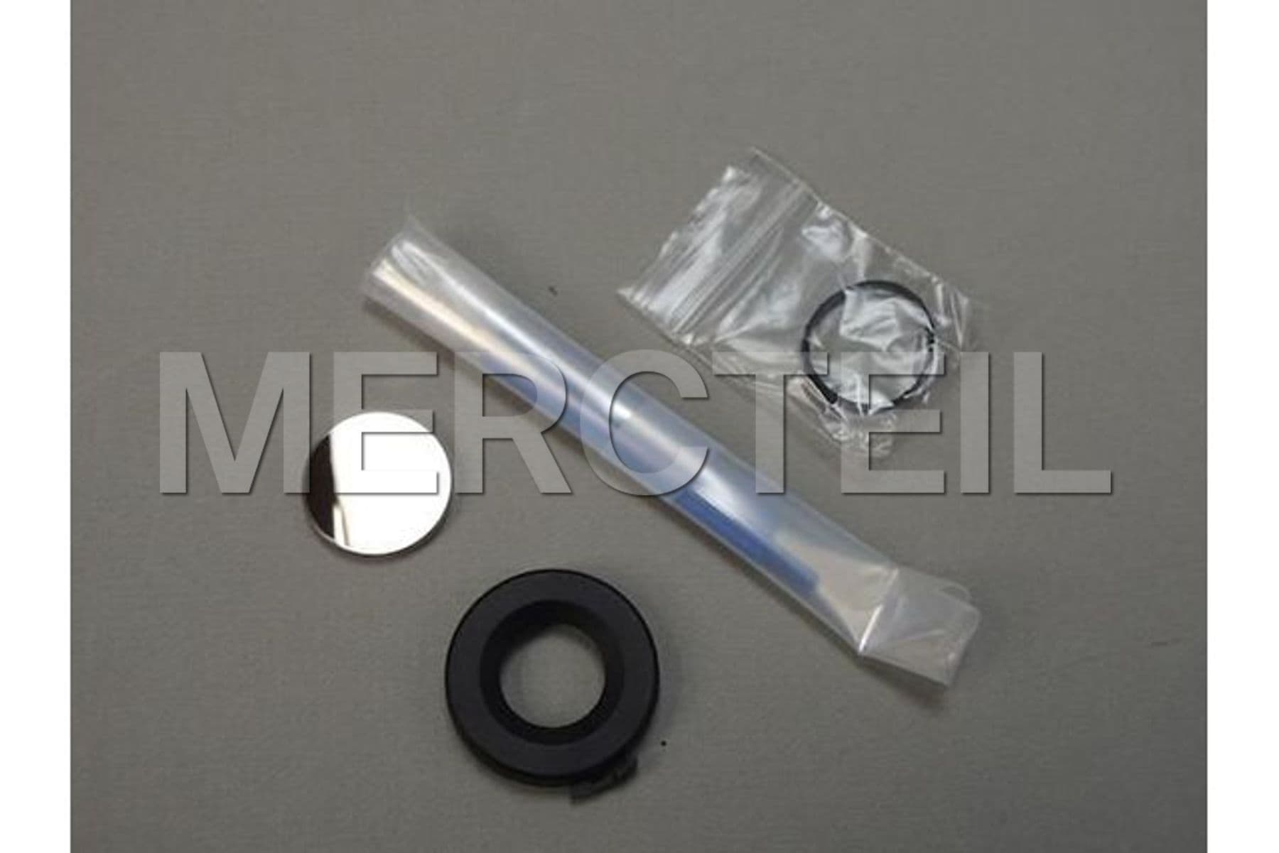 66549261106 BMW Cover for le