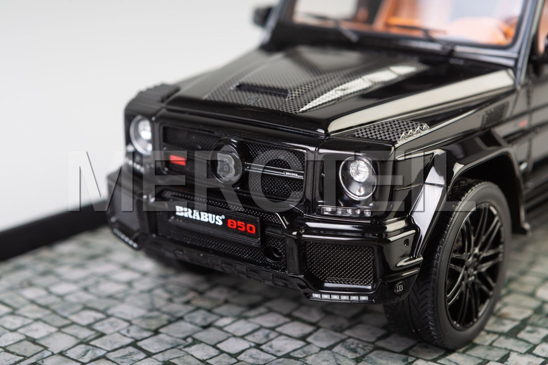 908-463-05 BRABUS MODEL CAR BRABUS 850 G63 1:43 BLACK