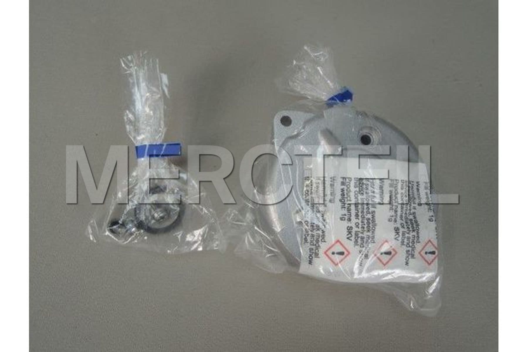 Buy the spare part Mercedes-Benz A0001511967 stator housing cover
