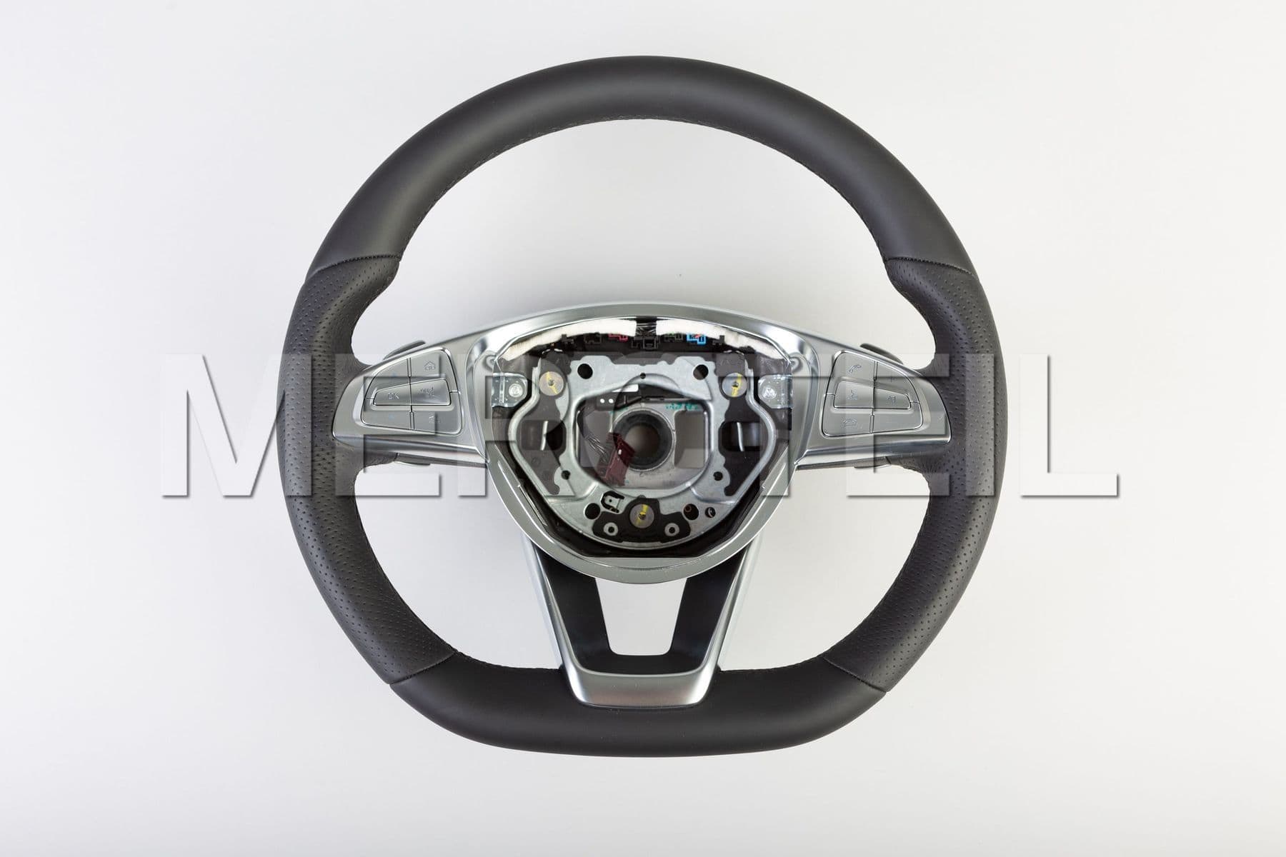 Kaufen Sie das Ersatzteil Mercedes-Benz A00046064039E38 lenkrad