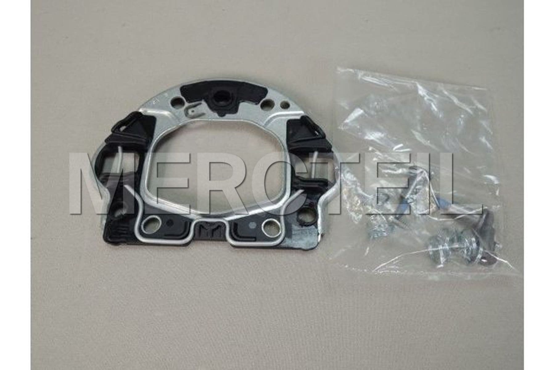 A0004609400 MERCEDES-BENZ RS STEERING WHEEL