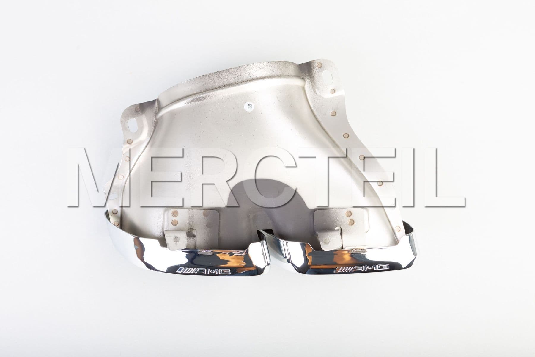 A0004901800 MERCEDES-BENZ ENDROHRBLENDE