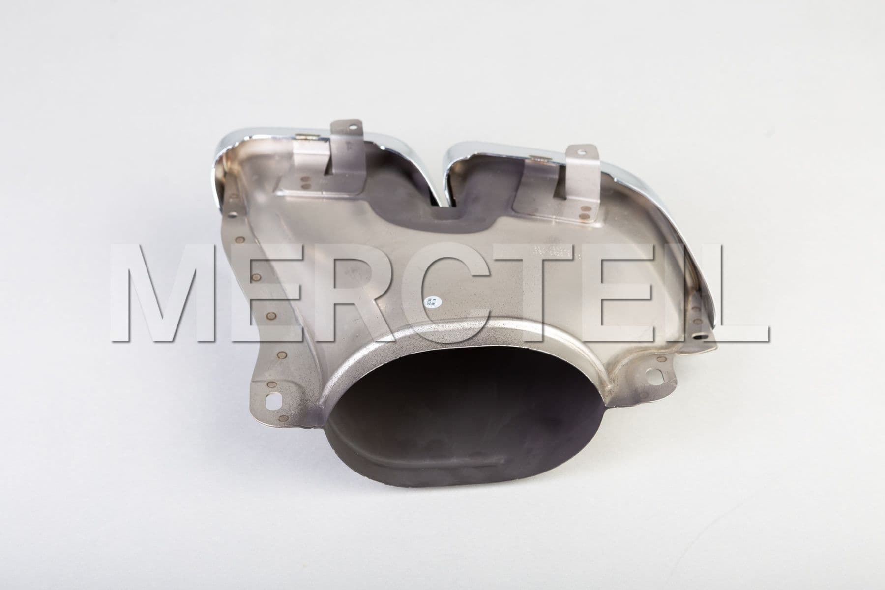 A0004901800 MERCEDES-BENZ ENDROHRBLENDE