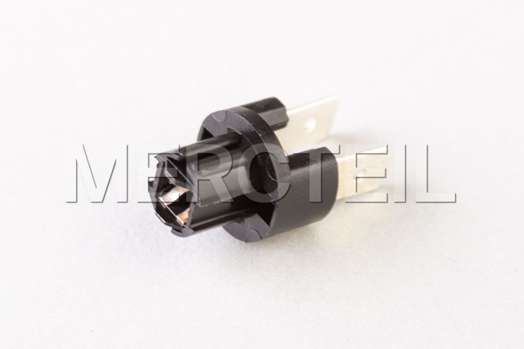Buy the spare part MercedesBenz A0005400166 socket