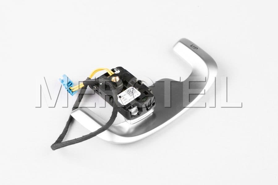 a-00054514279051-mercedes-benz 