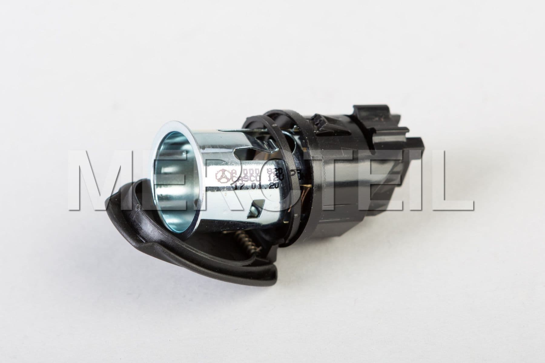 A0008204805 MERCEDES-BENZ SOCKET