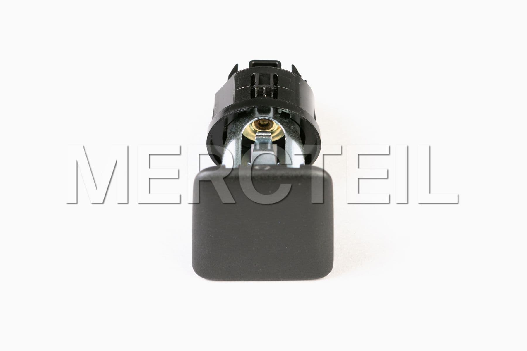 A0008206503 MERCEDES-BENZ SOCKET