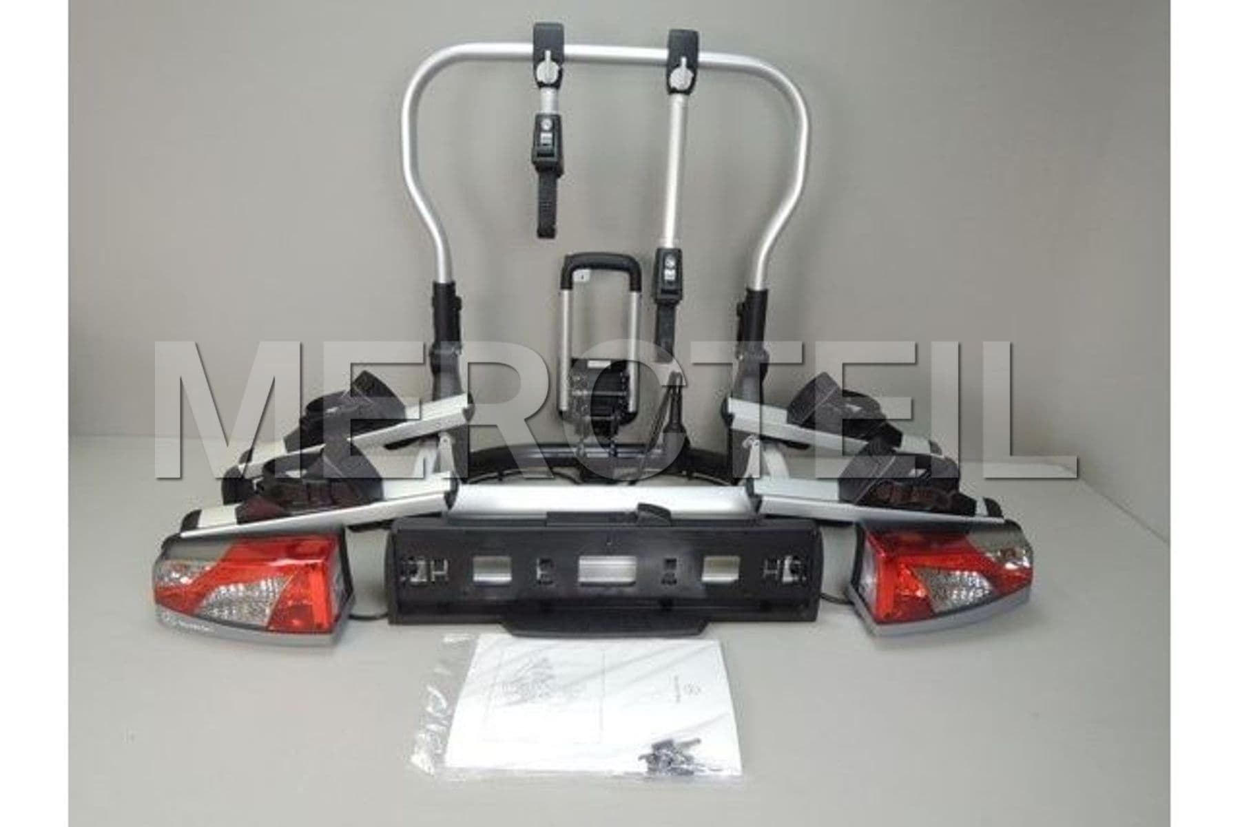 Buy the spare part Mercedes-Benz A0008901100 bicycle carrier