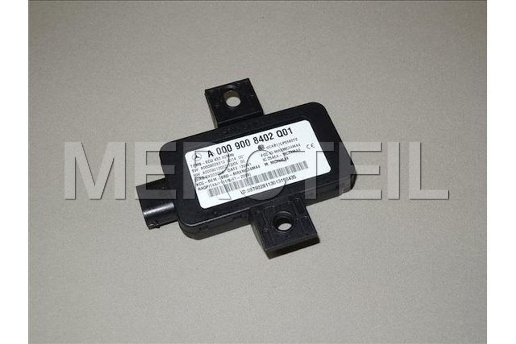 Buy the spare part MercedesBenz A0009008402 control unit