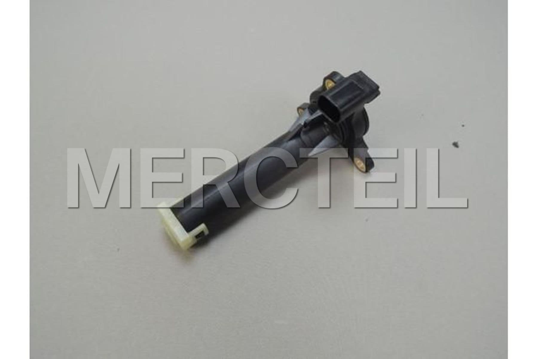 Buy the spare part Mercedes-Benz A0009050301 fill level sensor