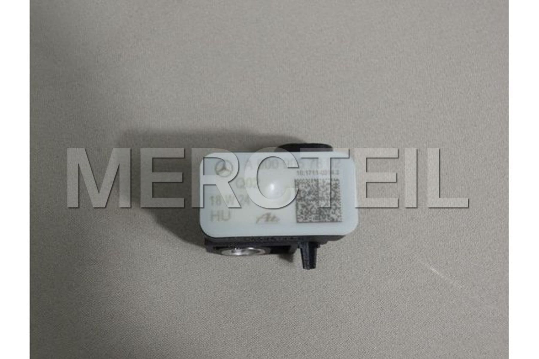 A0009057802 MERCEDES-BENZ ACCELERATION SENSOR