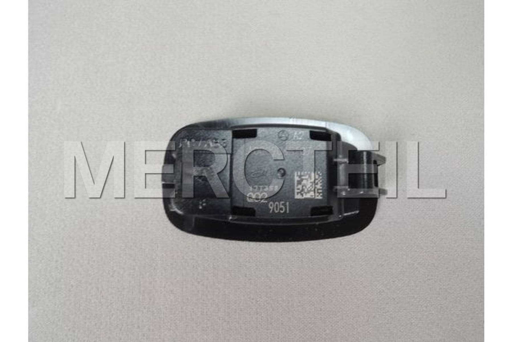 A00090651079051 MERCEDES-BENZ INTERIOR LAMP