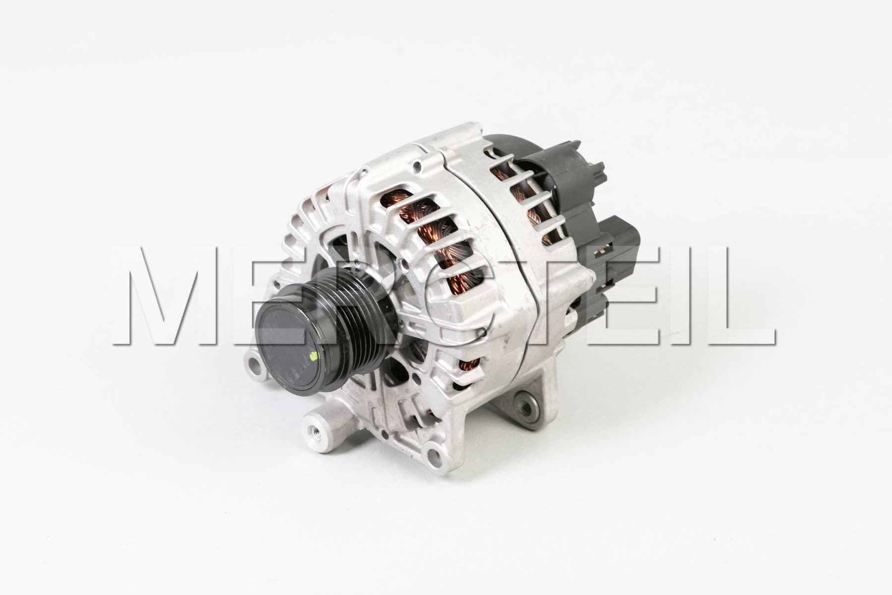 A0009066906 MERCEDES-BENZ THREE-PHASE ALTERNATOR