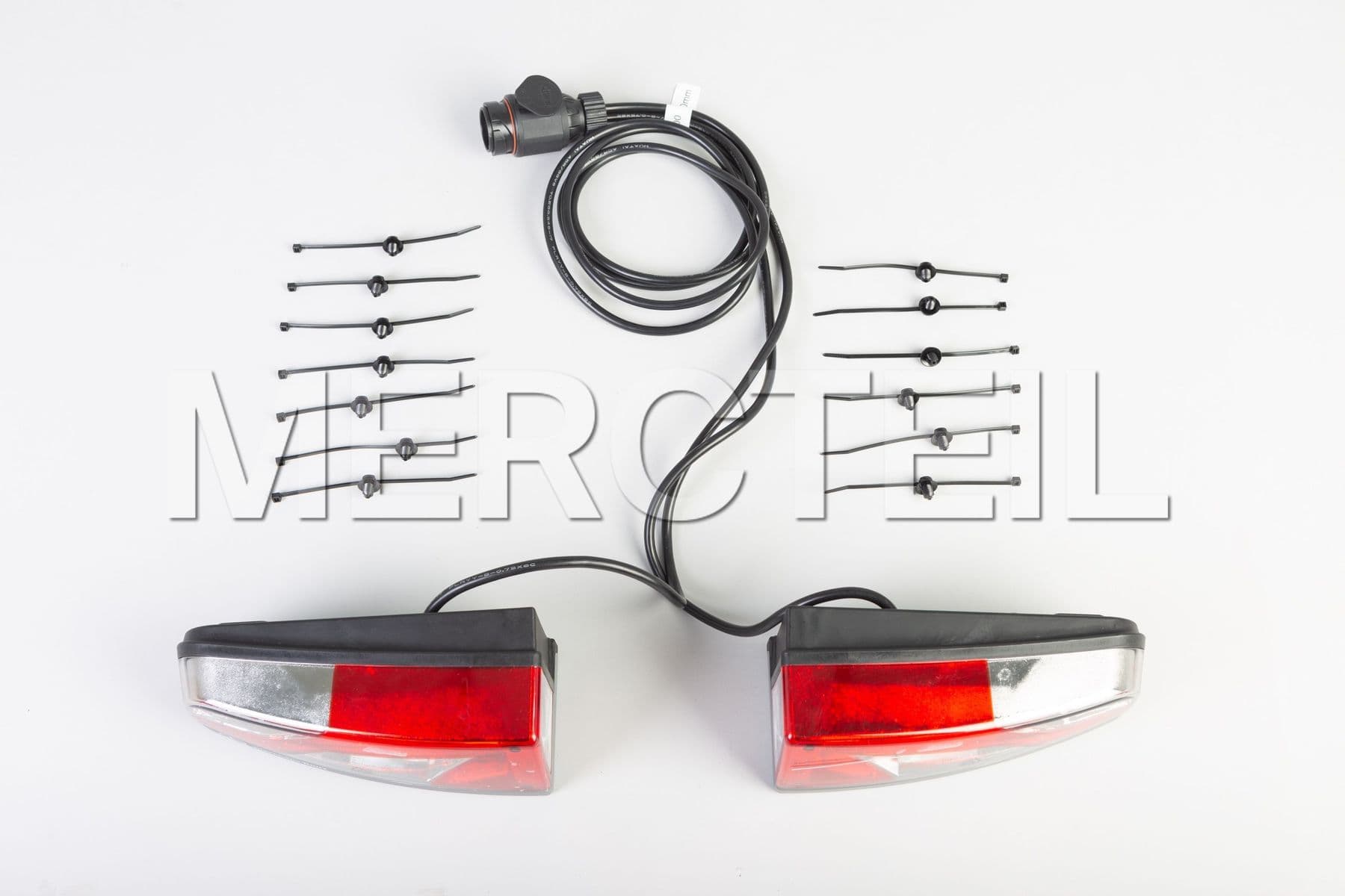 Kaufen Sie das Ersatzteil Mercedes-Benz A0009068909 leuchteinheit