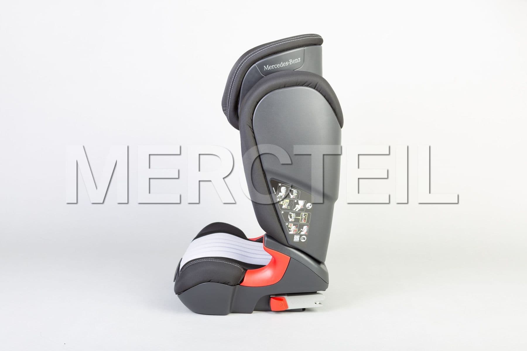 Mercedes benz hotsell isofix car seat