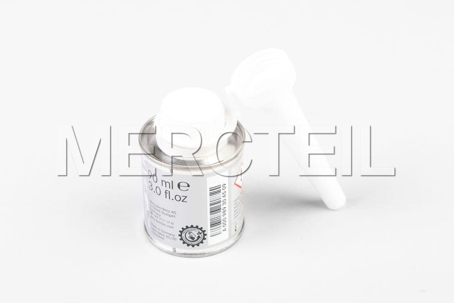 Buy the spare part MercedesBenz A000989304509 fuel additive