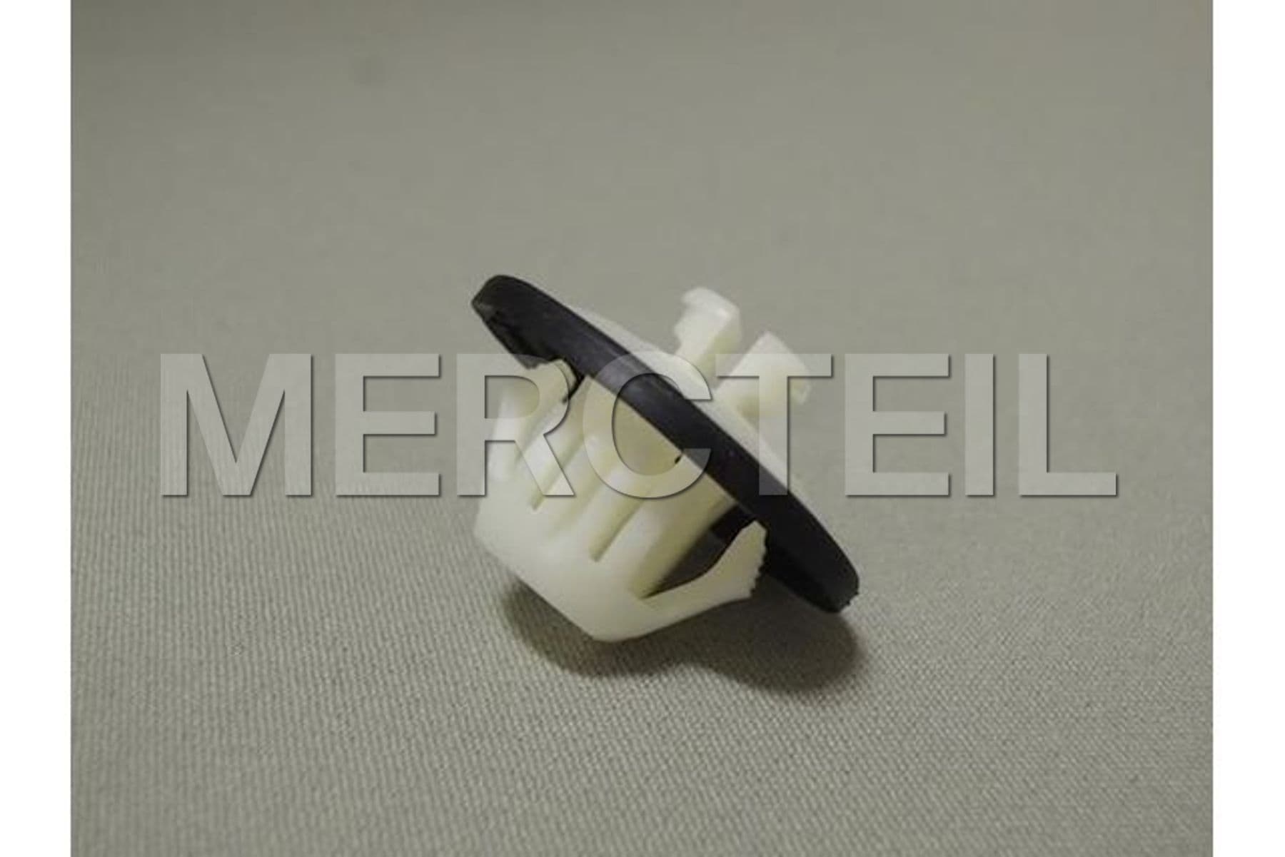 Buy the spare part Mercedes-Benz A0009911198 clip