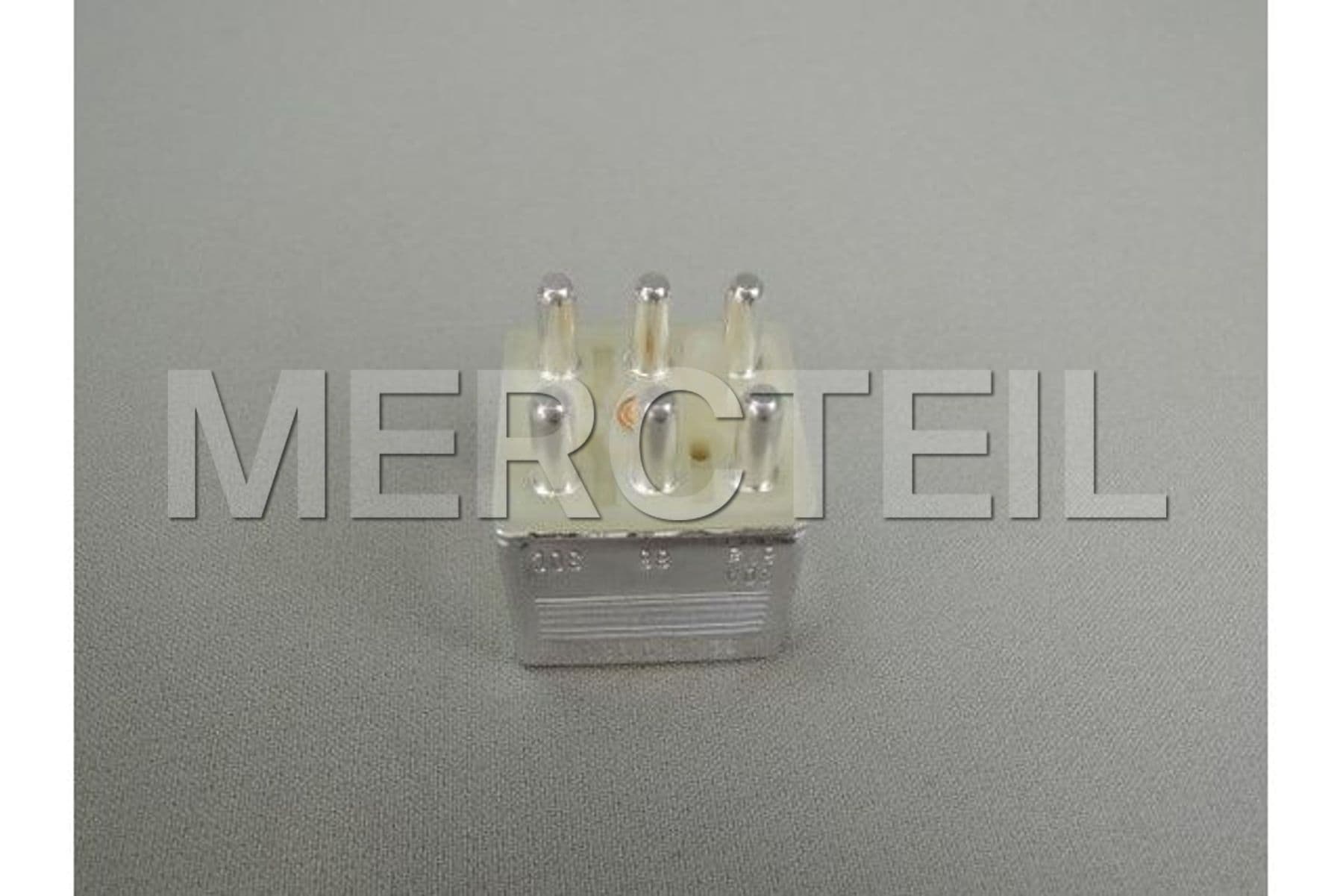 A0015426719 MERCEDES-BENZ RELAY