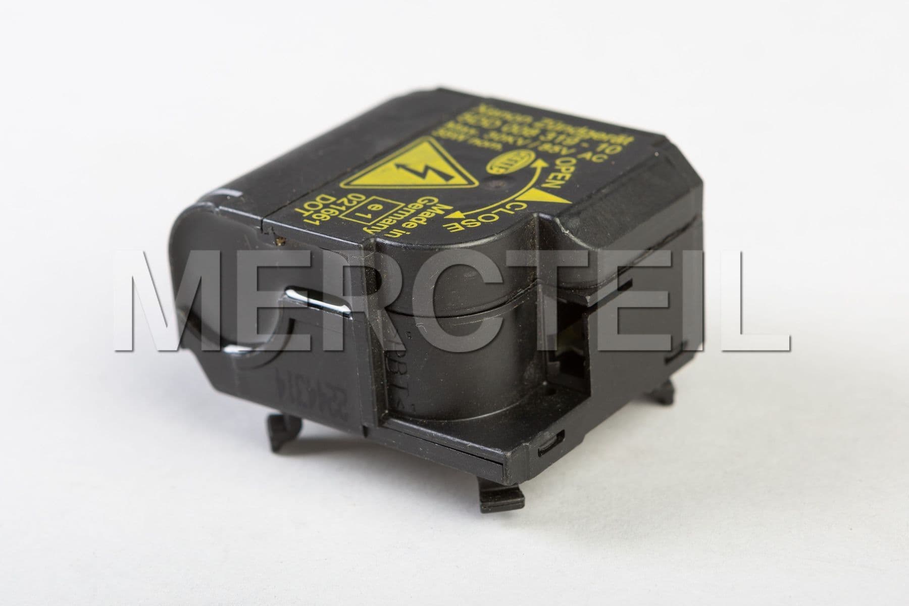 A0028202526 MERCEDES-BENZ CONTROL UNIT