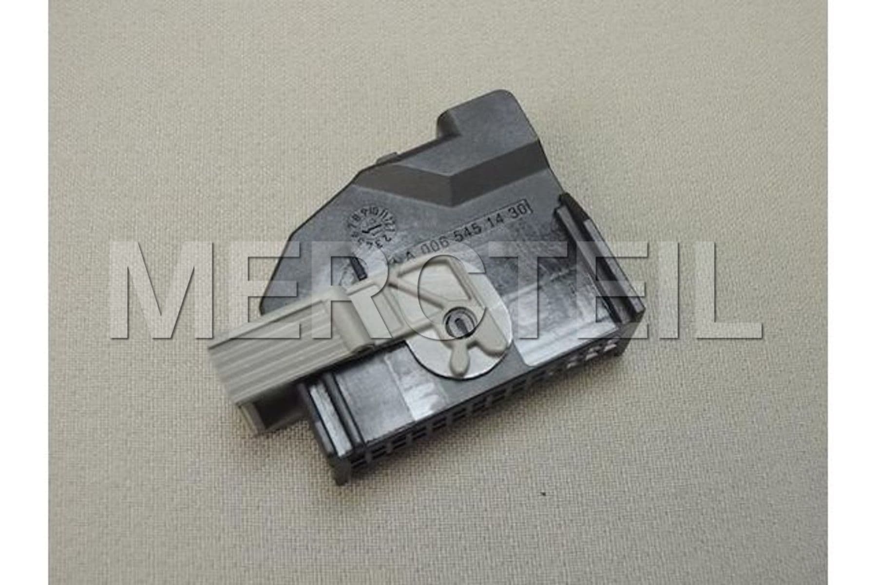 A0065451430 MERCEDES-BENZ CONNECTOR HOUSING