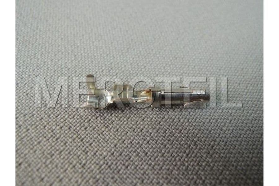 Buy the spare part Mercedes-Benz A0085457726 plug socket