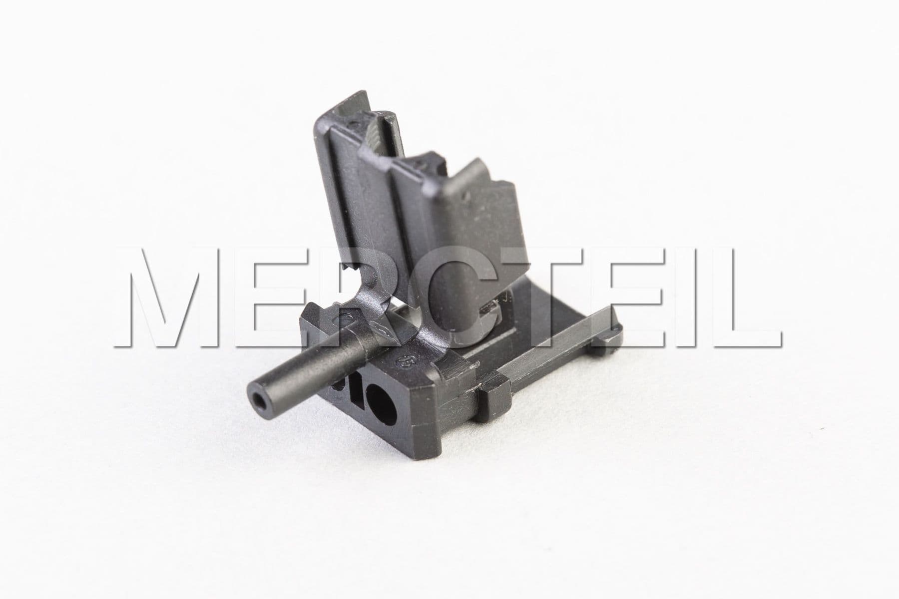 Buy the spare part Mercedes-Benz A0125450528 plug
