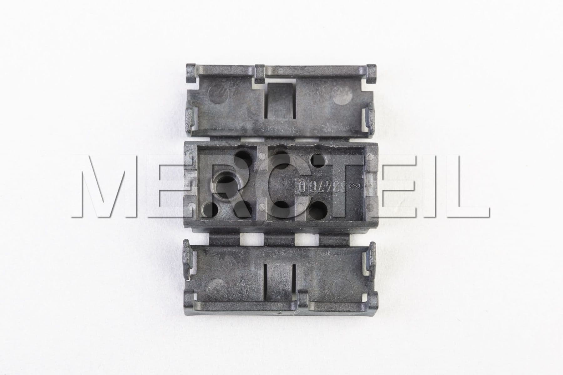 A0135453028 MERCEDES-BENZ STECKH.GEHAEUSE