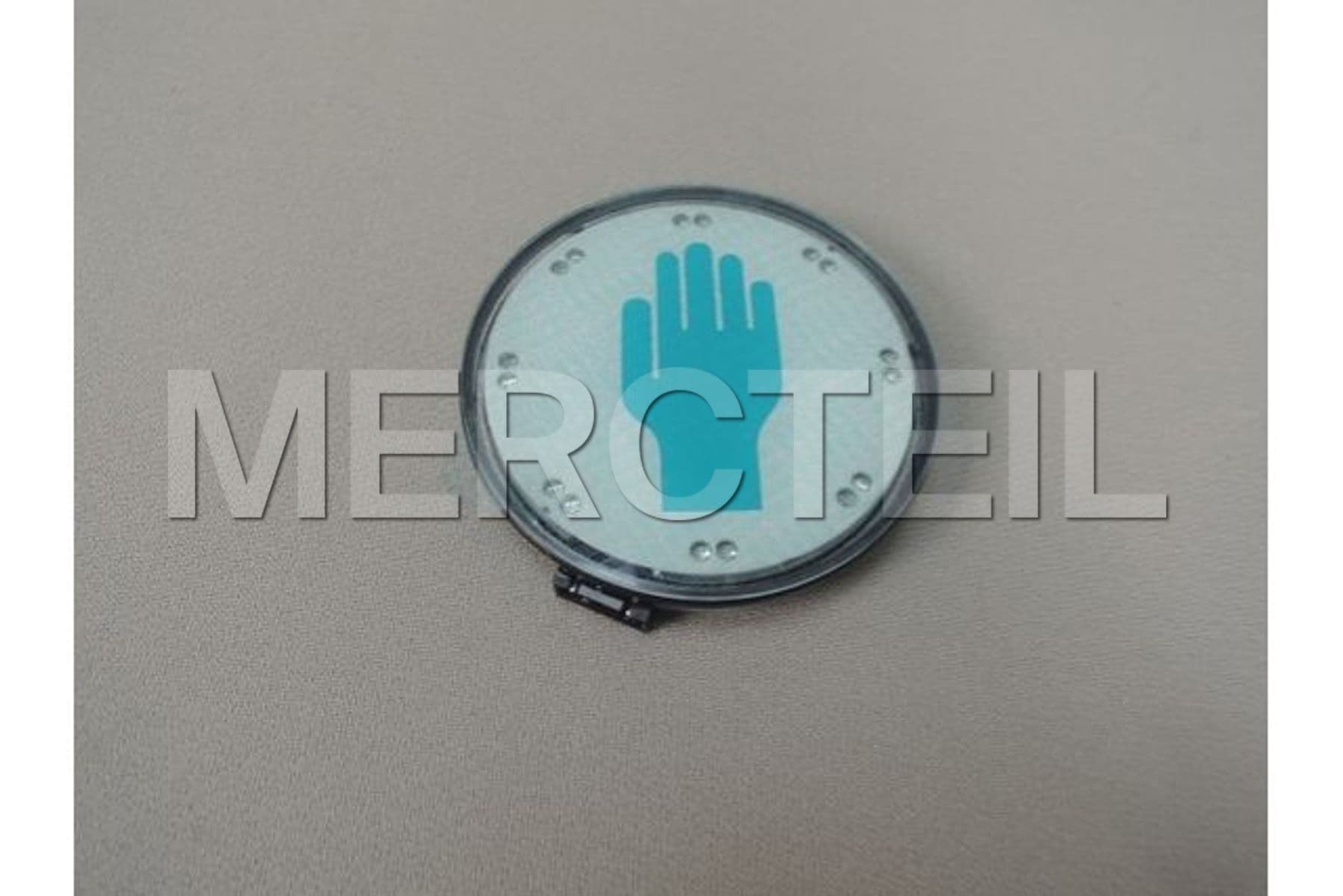 Buy the spare part Mercedes-Benz A0158207010 zb button 