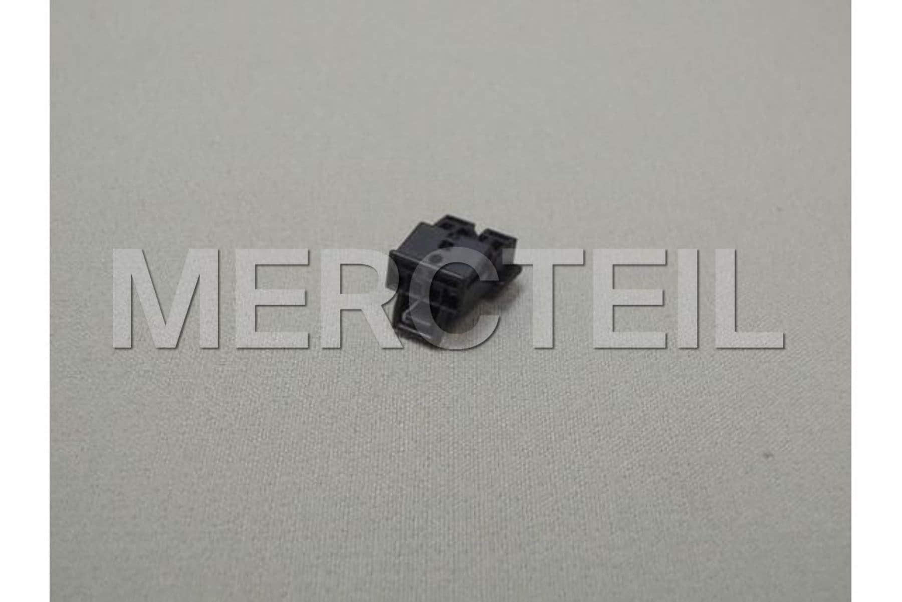 A0375456528 MERCEDES-BENZ PLUG