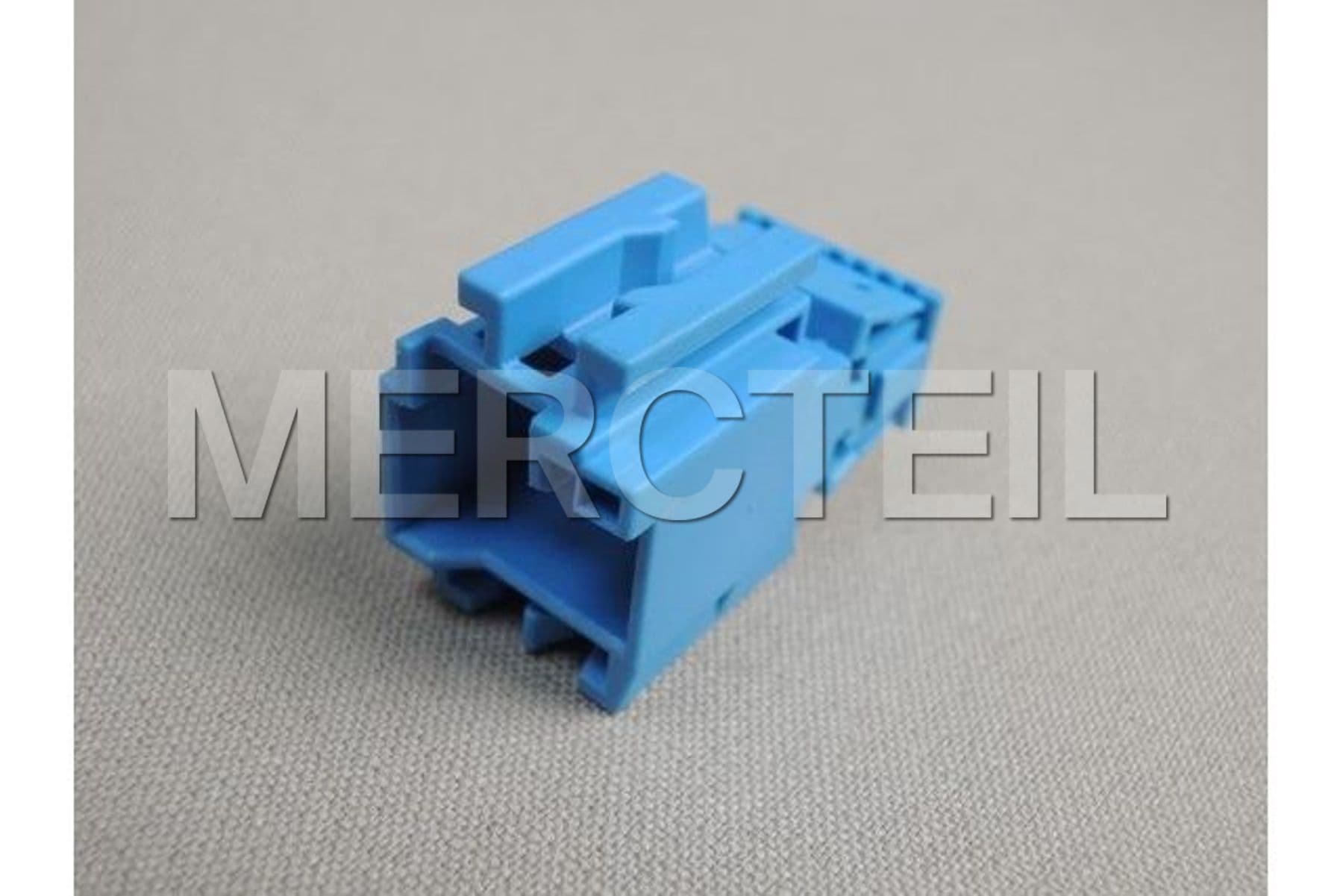 Buy the spare part Mercedes-Benz A0555455628 plug